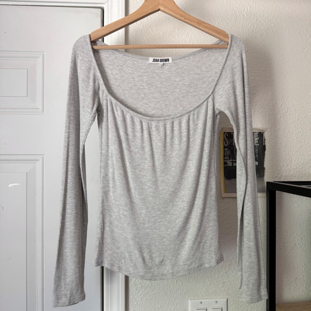 JOAH BROWN heather grey long sleeve rib ribbed knit square neck tee top